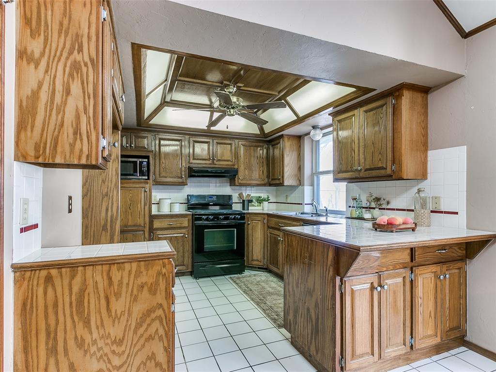 18312 Chestnut Oak Drive