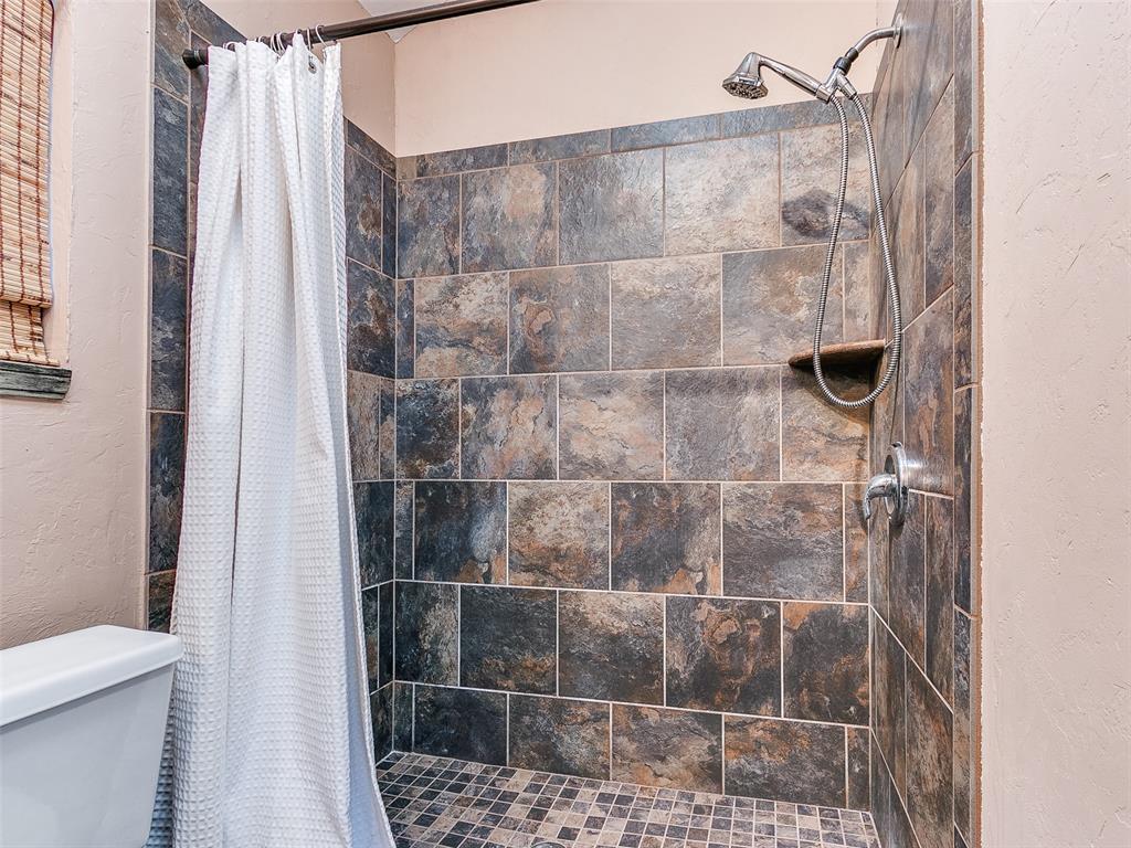 18312 Chestnut Oak Drive