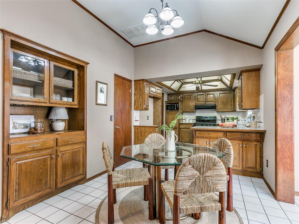 18312 Chestnut Oak Drive