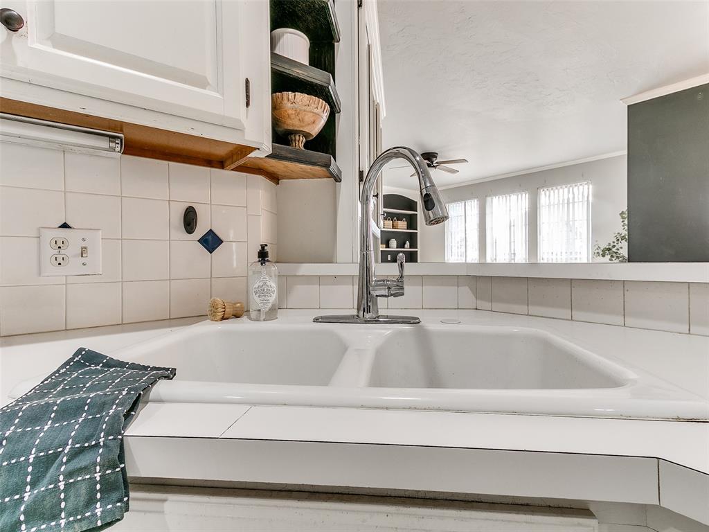 2916 Sterling Drive