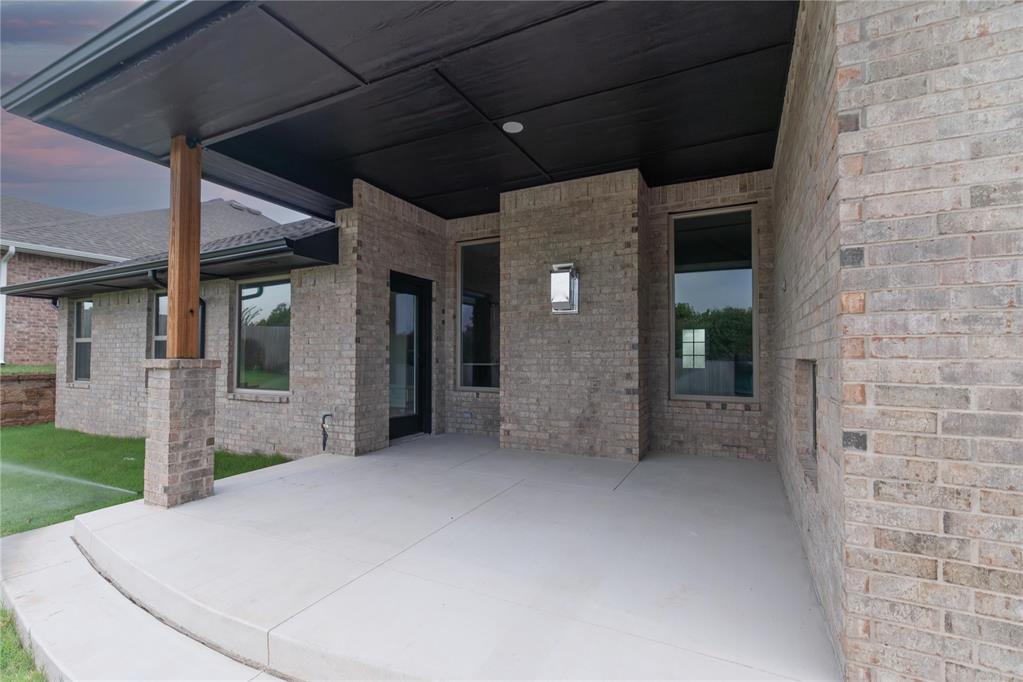 8217 Mountain Oak Drive