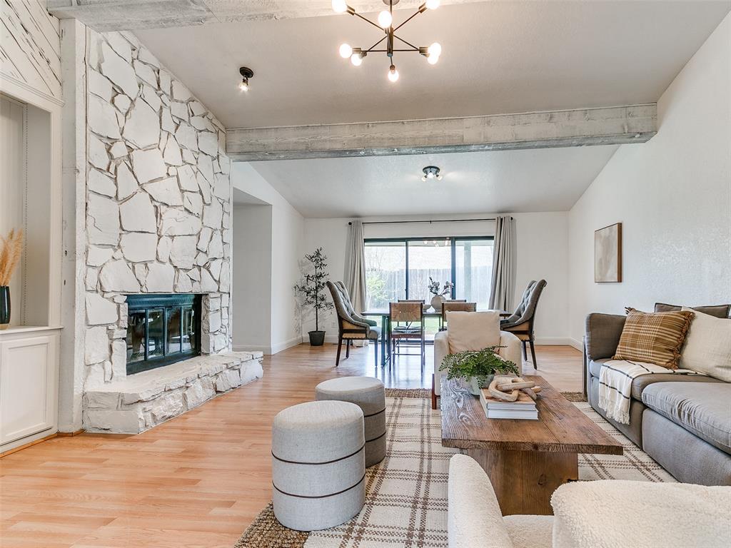 905 Sandhurst Drive