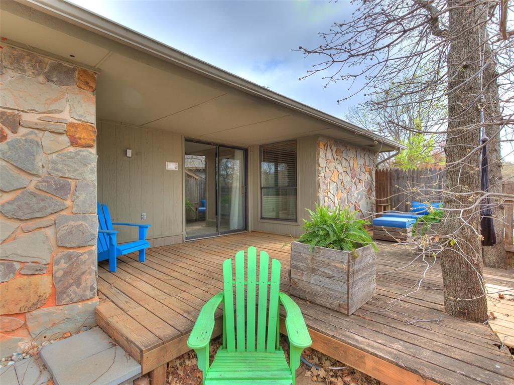 905 Sandhurst Drive