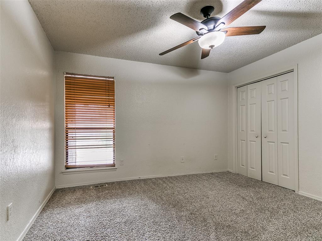 905 Sandhurst Drive