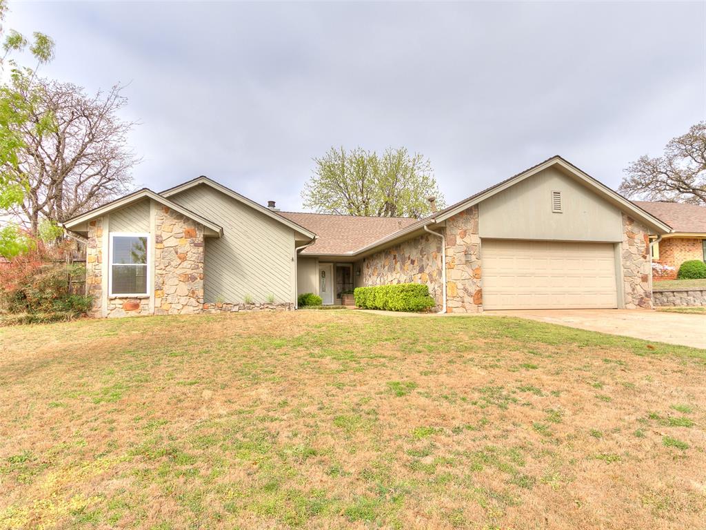 905 Sandhurst Drive