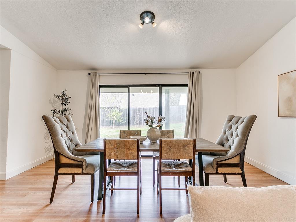 905 Sandhurst Drive