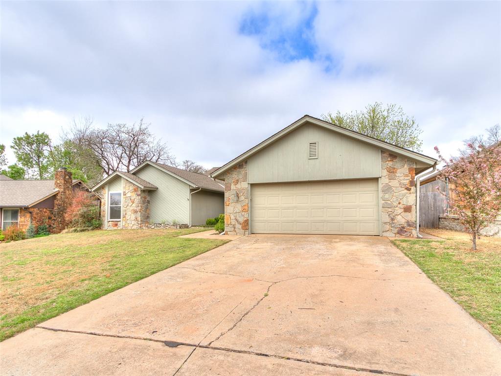 905 Sandhurst Drive