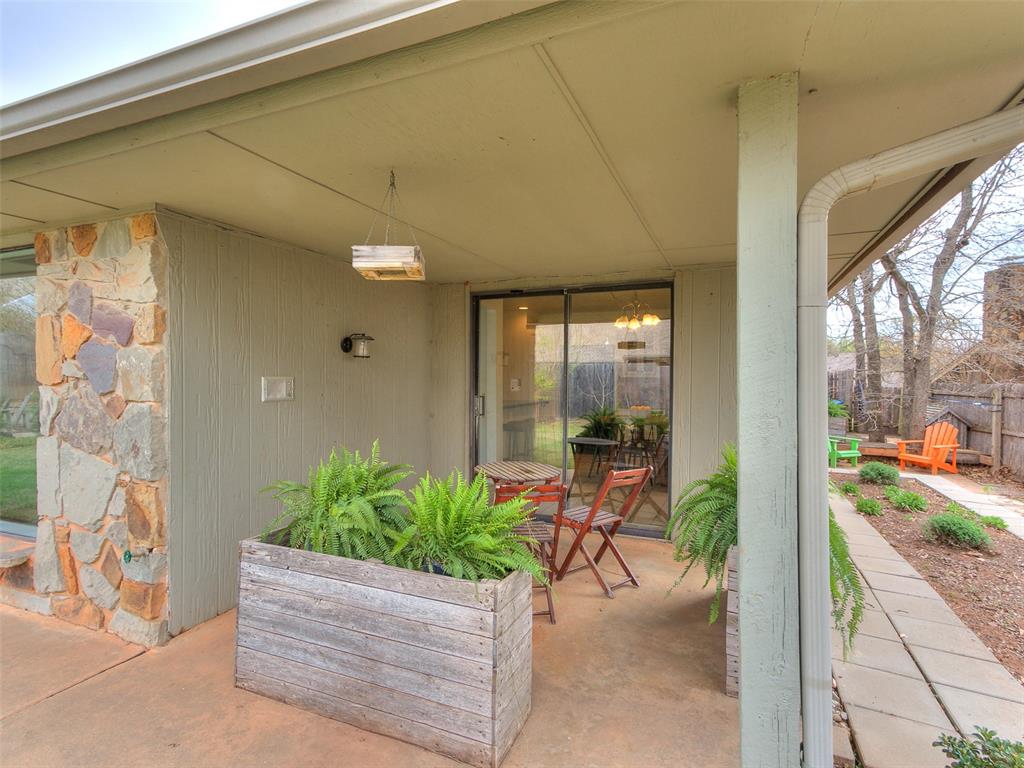 905 Sandhurst Drive