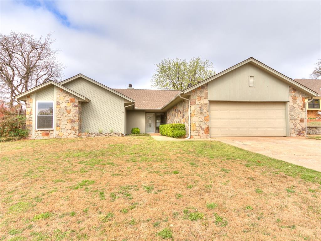 905 Sandhurst Drive