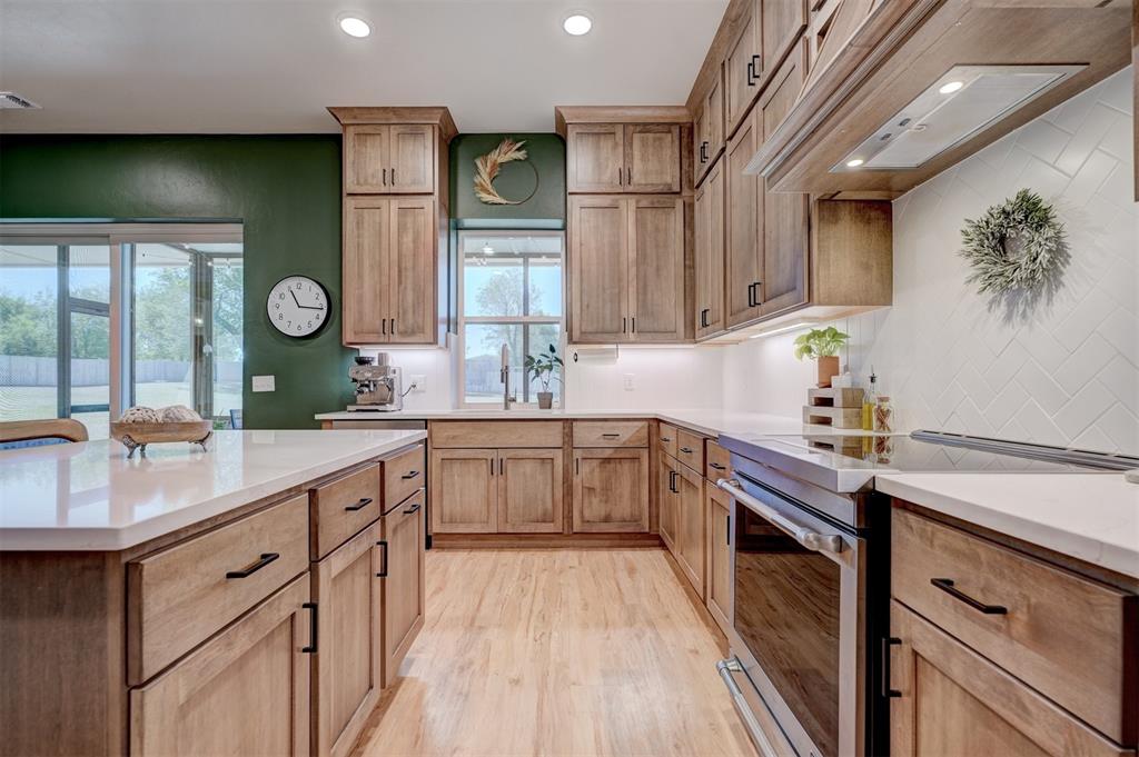 612 E Coffee Creek Road
