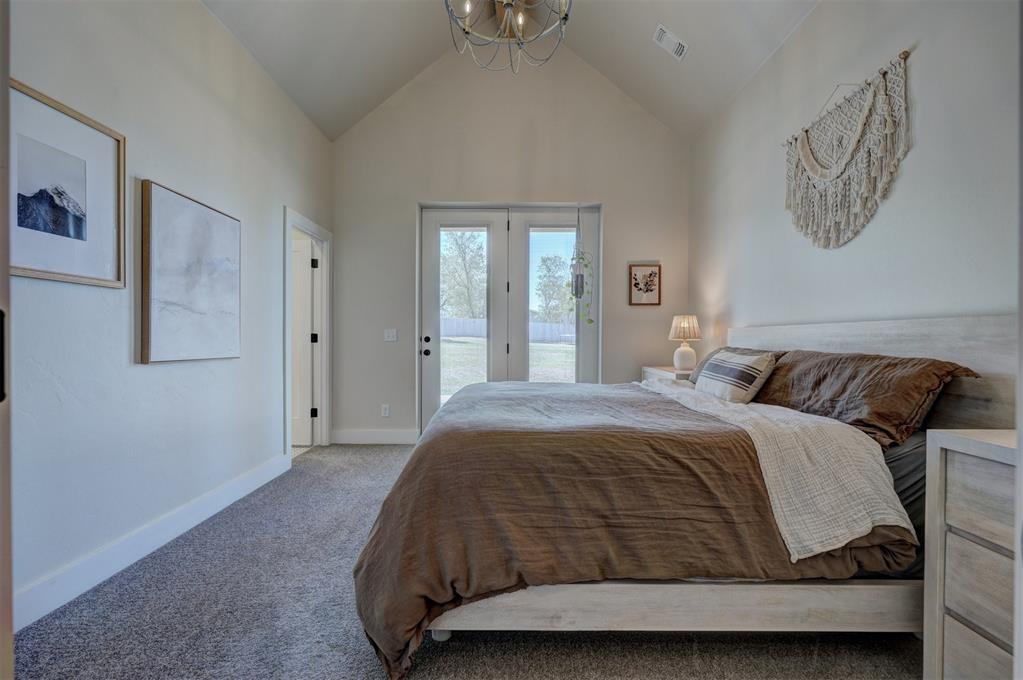 612 E Coffee Creek Road