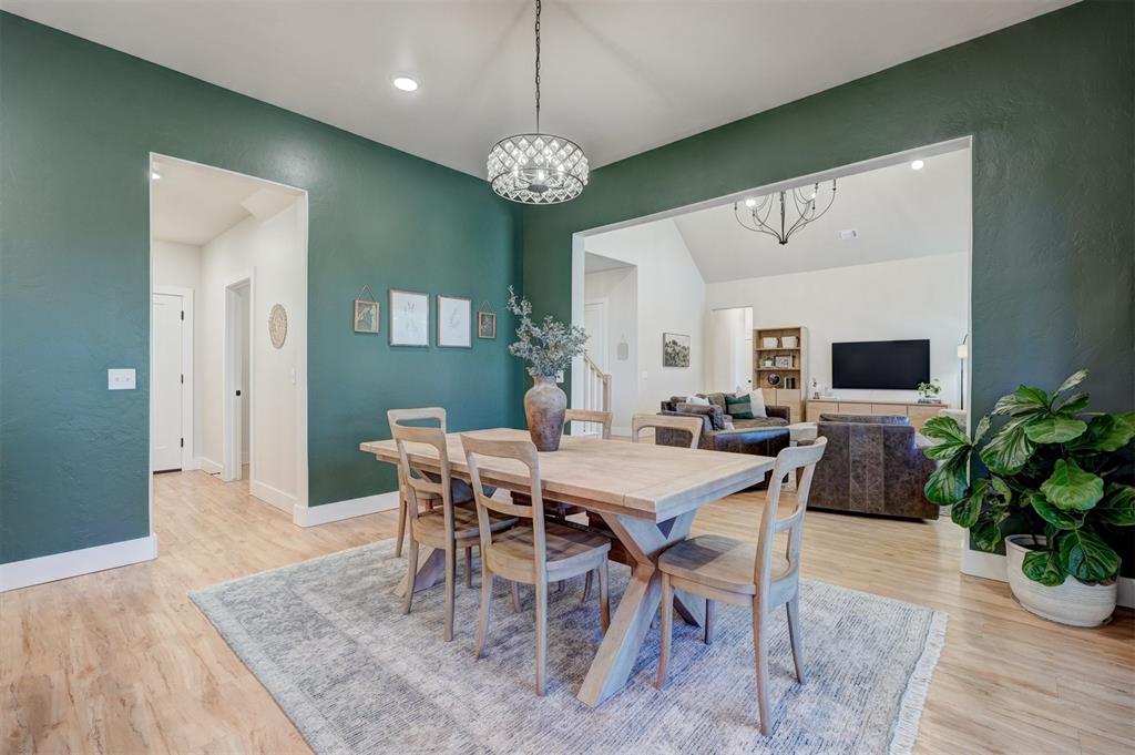 612 E Coffee Creek Road