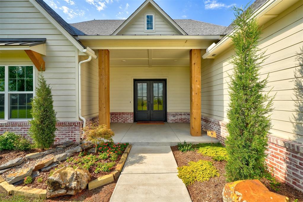 612 E Coffee Creek Road