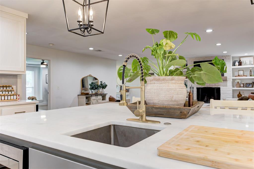 2642 NW 42nd Street