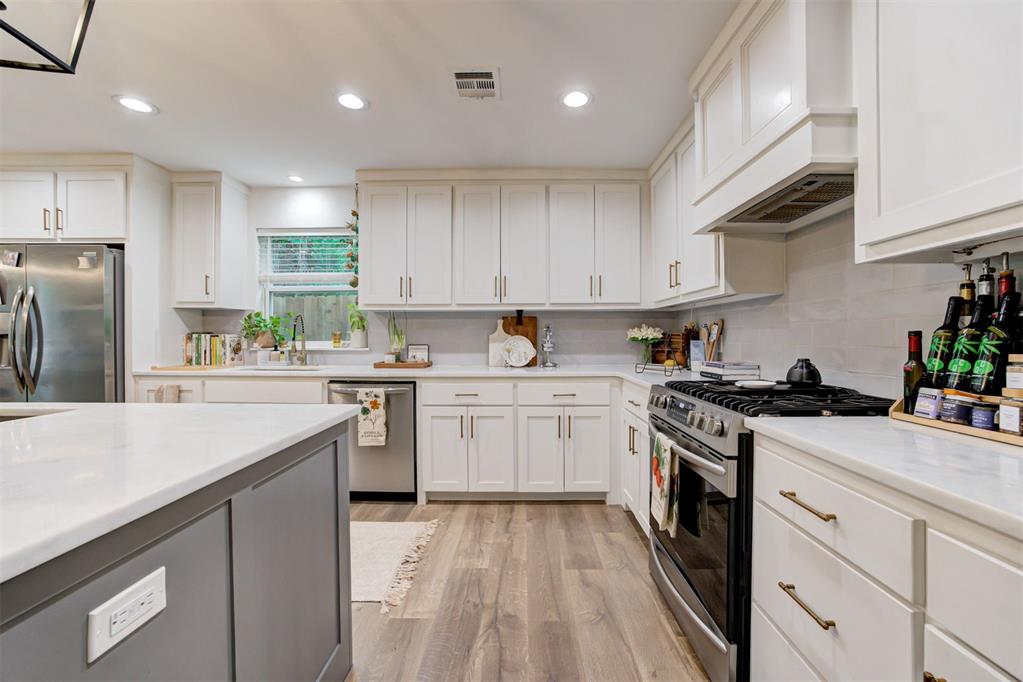 2642 NW 42nd Street