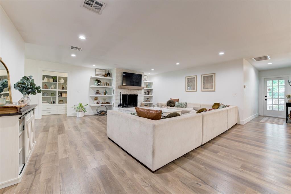 2642 NW 42nd Street