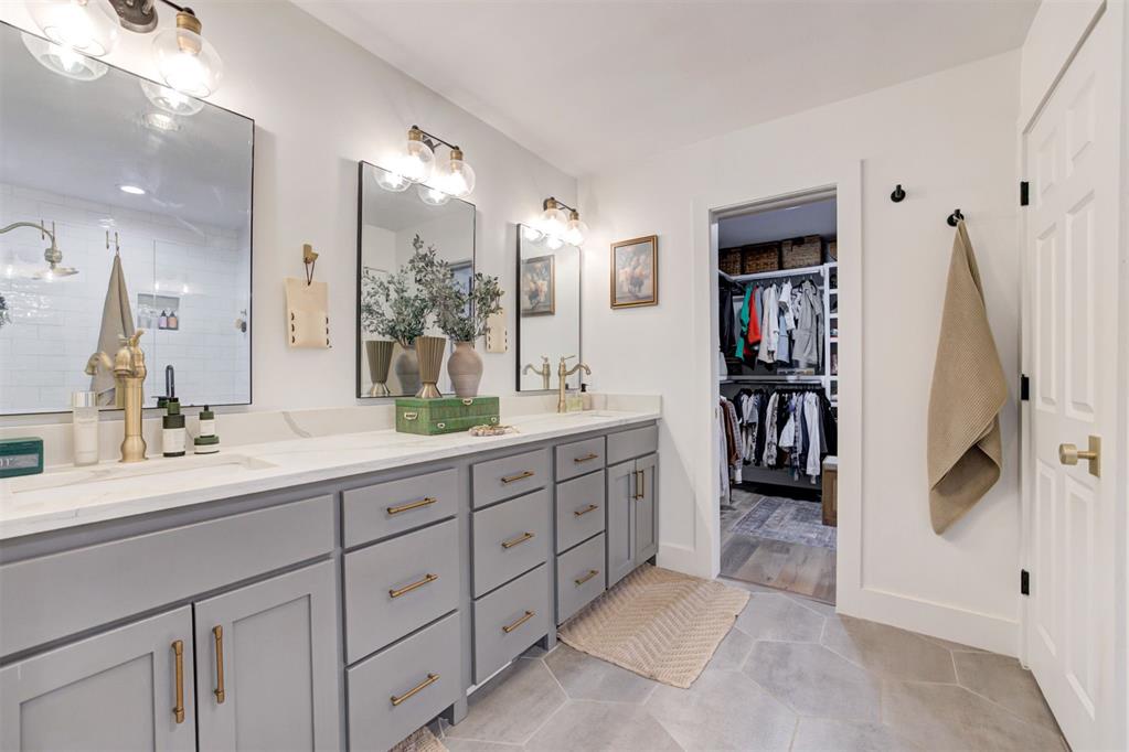 2642 NW 42nd Street