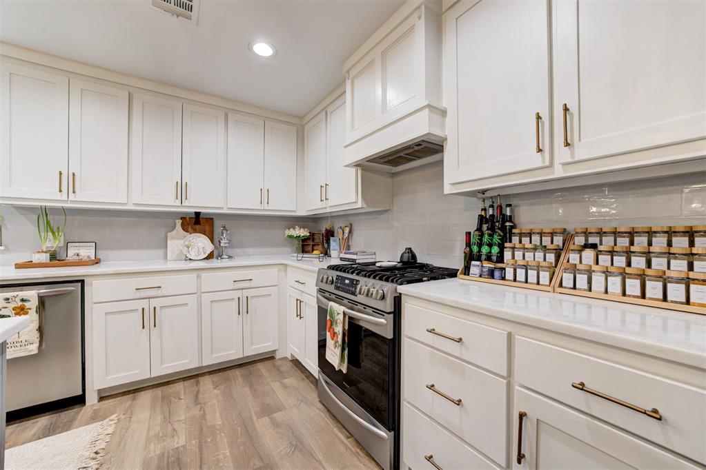 2642 NW 42nd Street