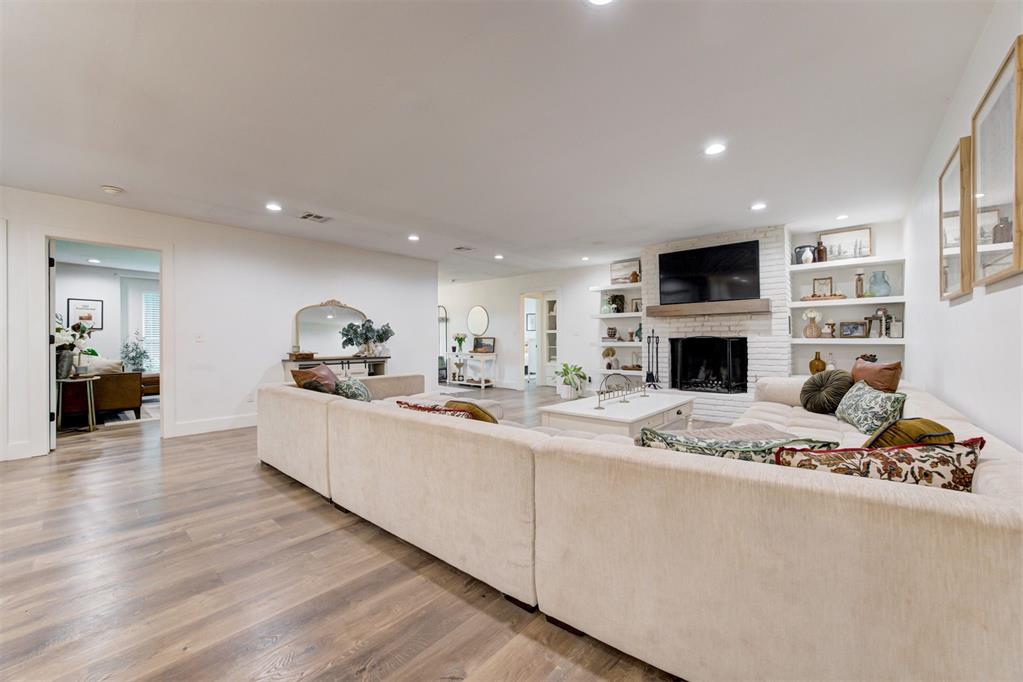 2642 NW 42nd Street