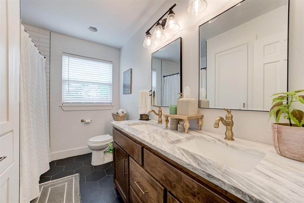 2642 NW 42nd Street