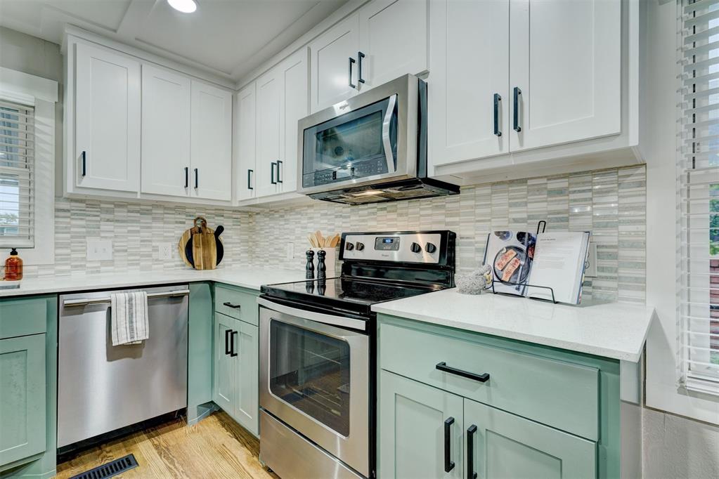 46 E 14th Street