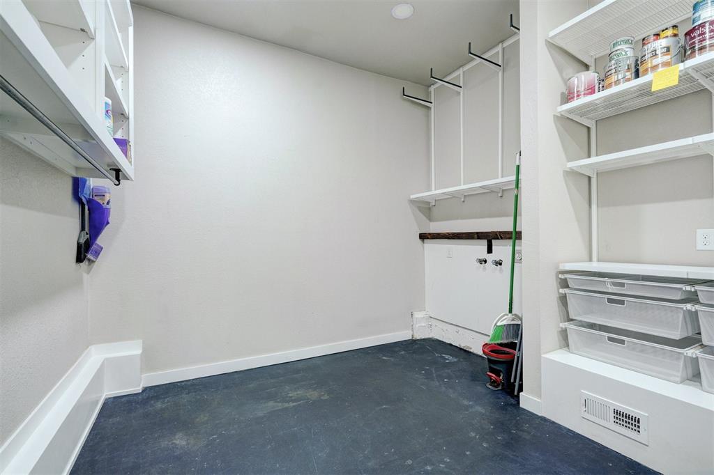 46 E 14th Street
