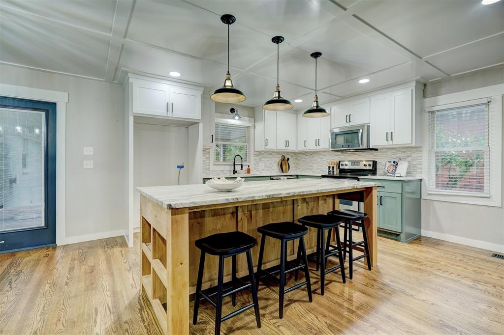 46 E 14th Street