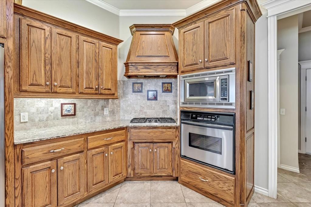 4316 Gallant Fox Drive