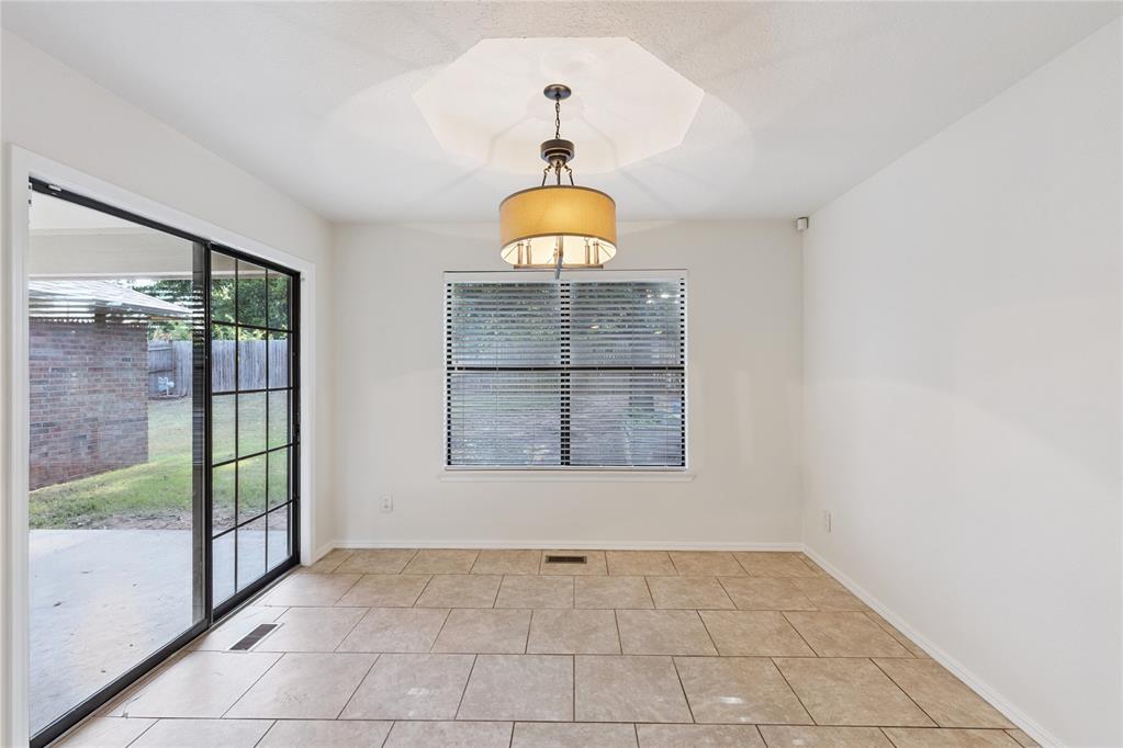1412 Victoria Place