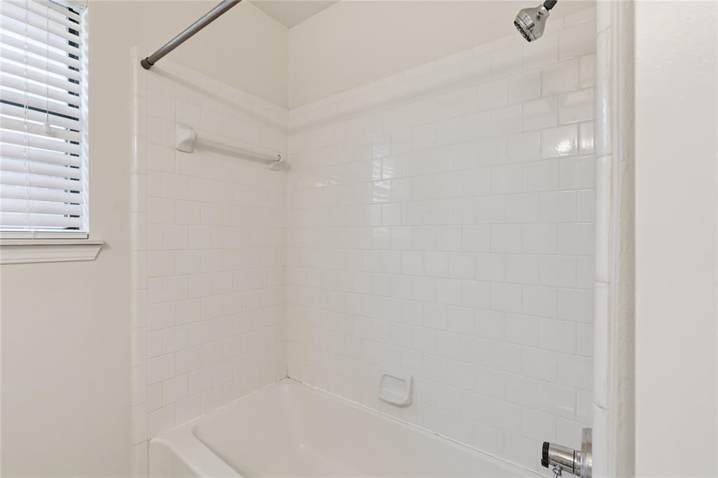 1412 Victoria Place