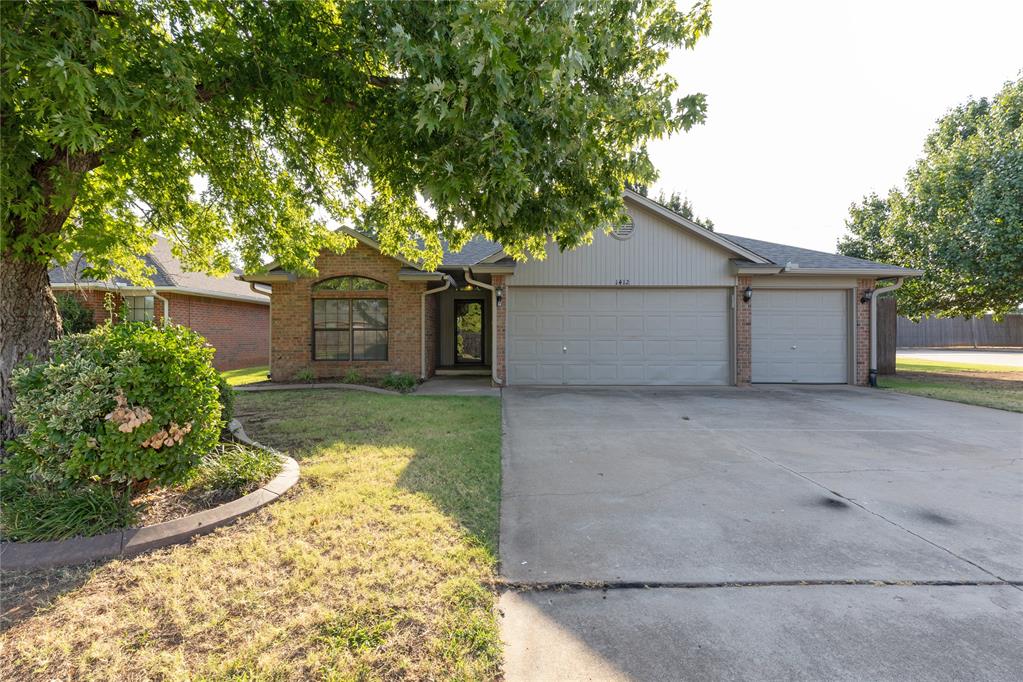1412 Victoria Place