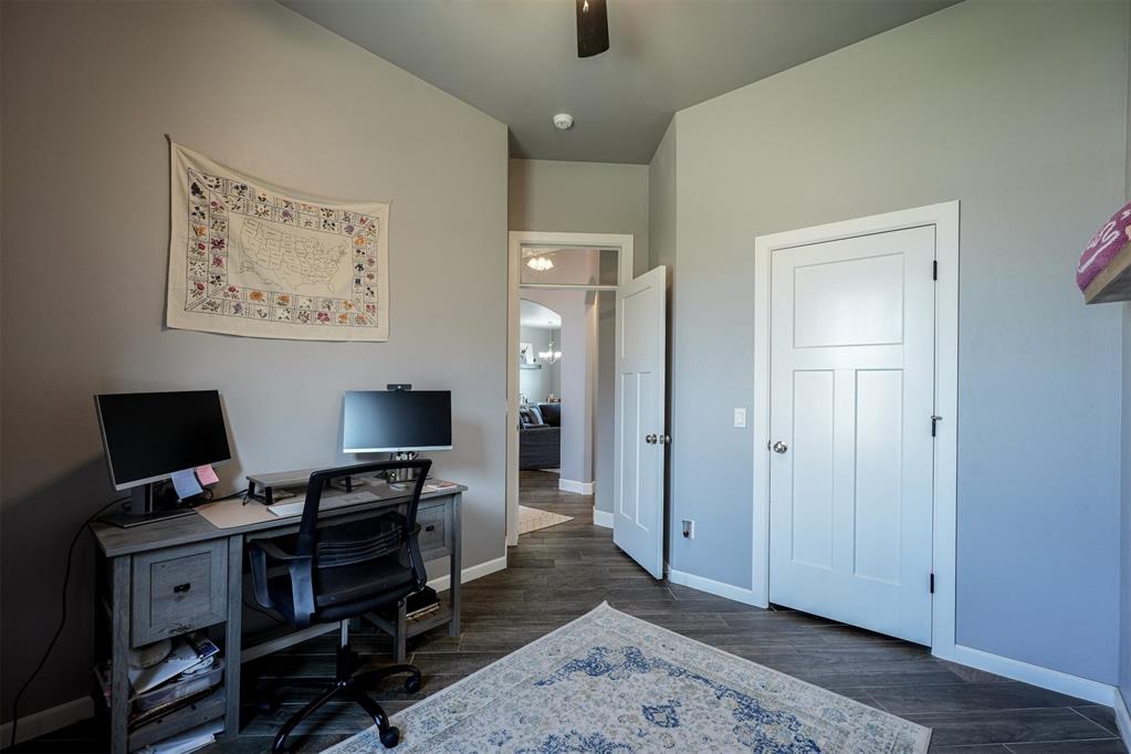 15300 Deer Valley Trail