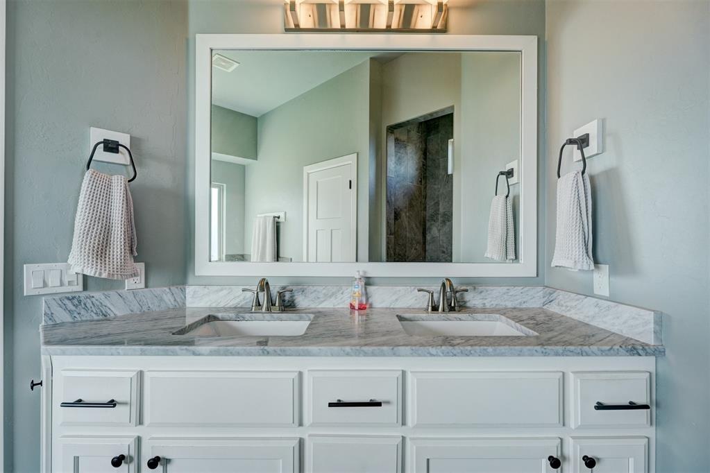 15300 Deer Valley Trail