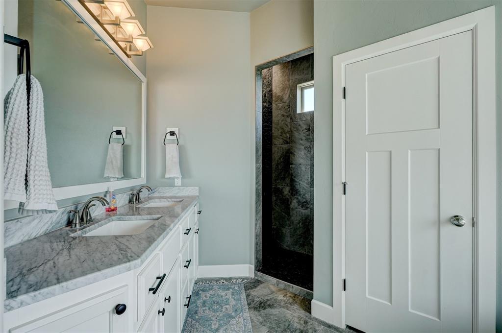15300 Deer Valley Trail