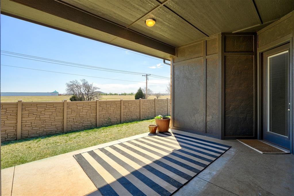 15300 Deer Valley Trail