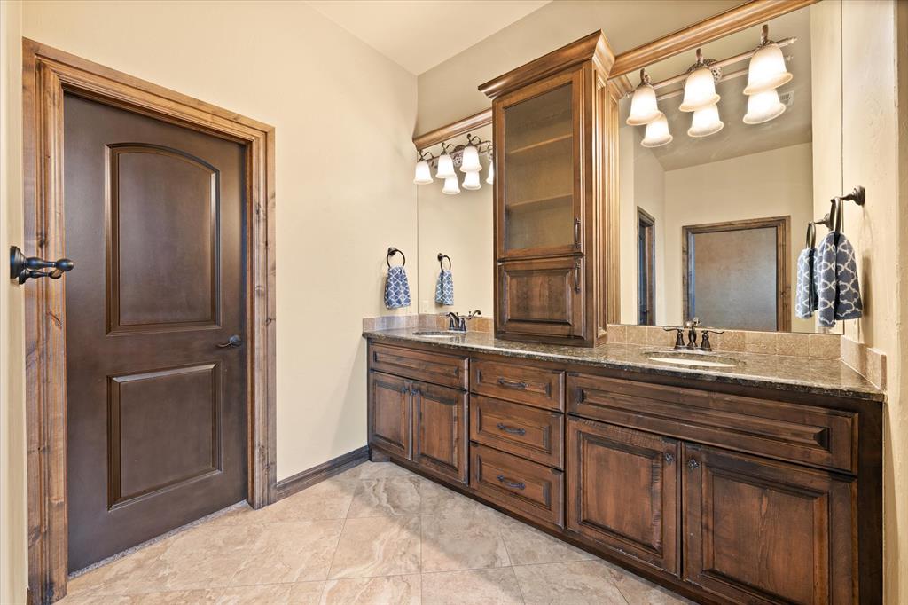 1548 Palazzo Pointe