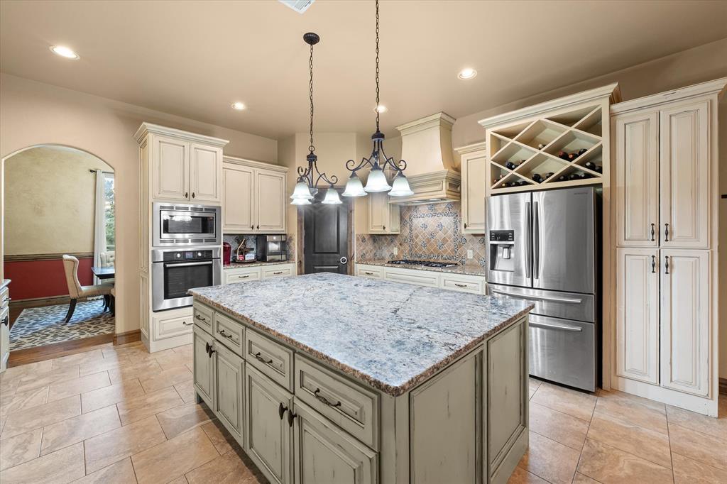 1548 Palazzo Pointe
