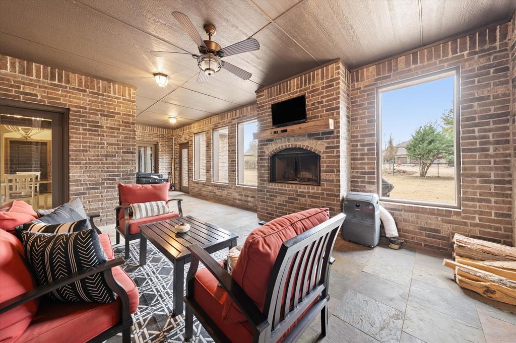 1548 Palazzo Pointe