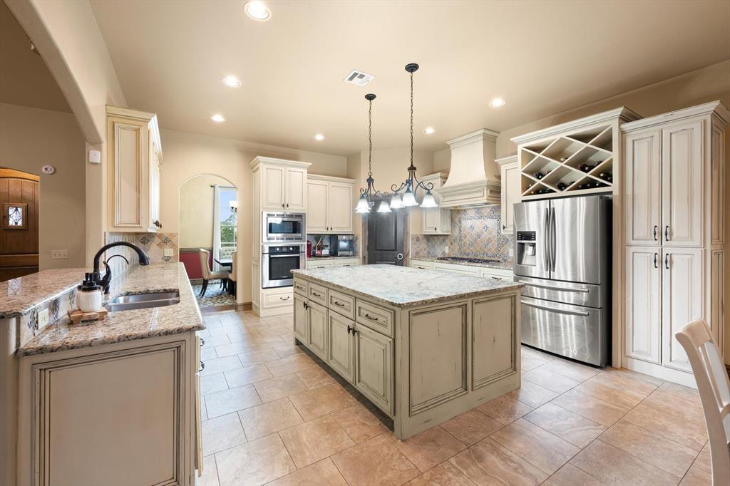 1548 Palazzo Pointe