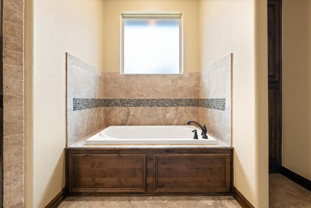 1548 Palazzo Pointe