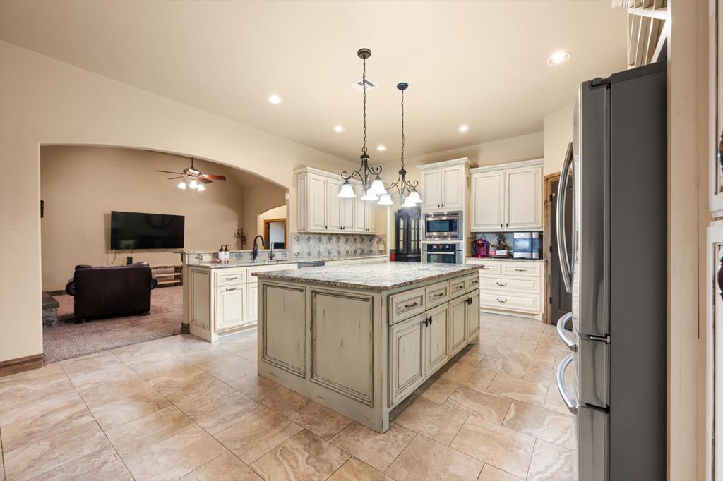 1548 Palazzo Pointe
