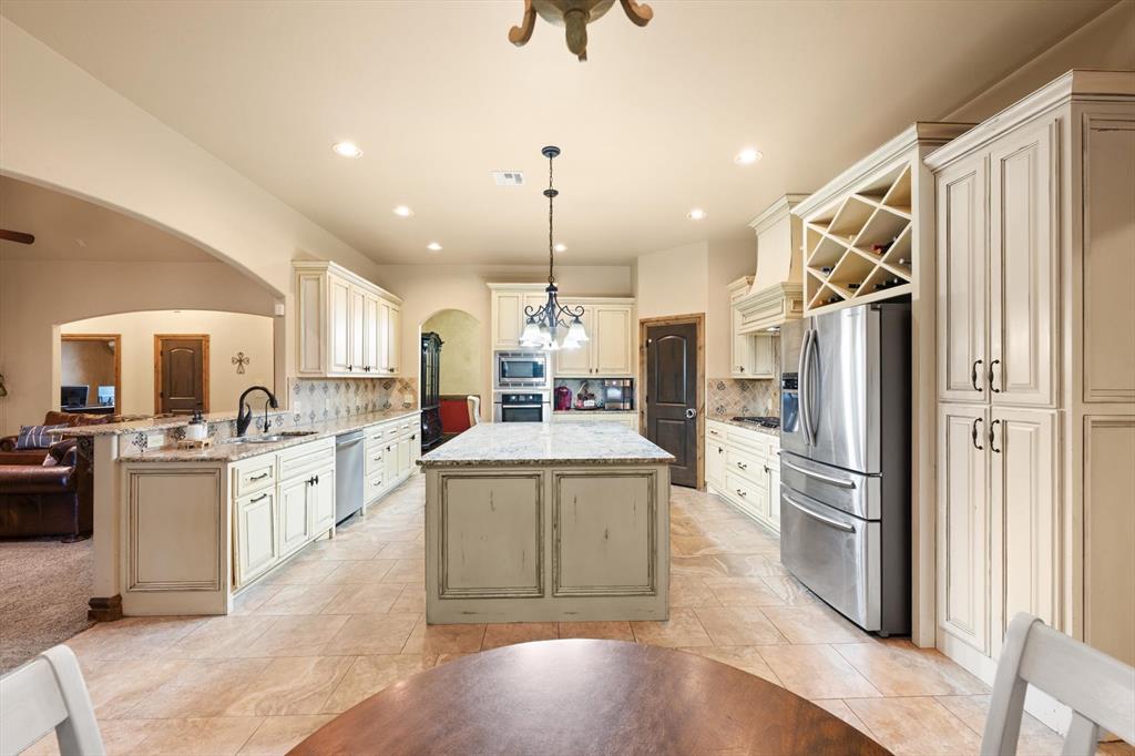 1548 Palazzo Pointe