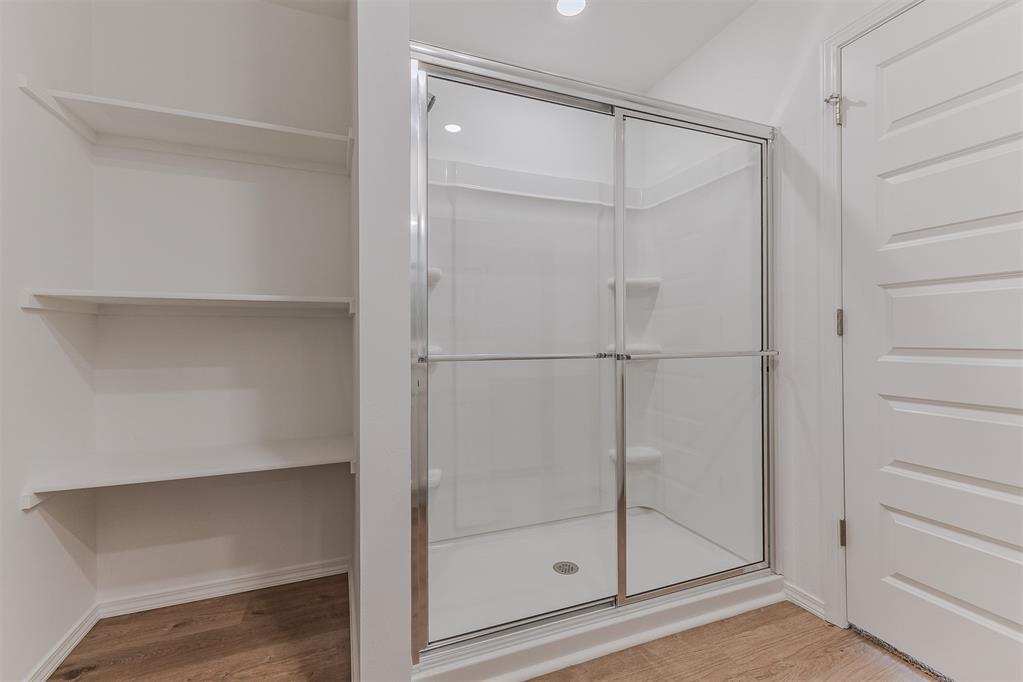 6200 Western Redbud Trail