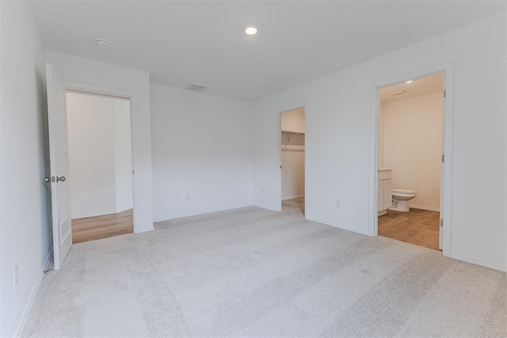 6200 Western Redbud Trail