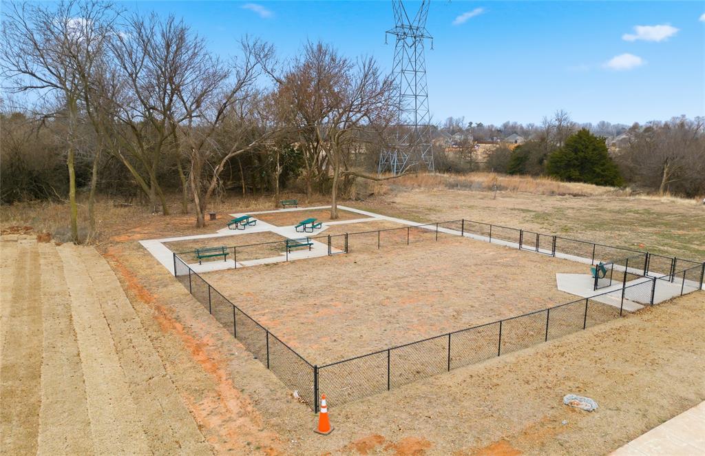 10509 Little Blue Lane