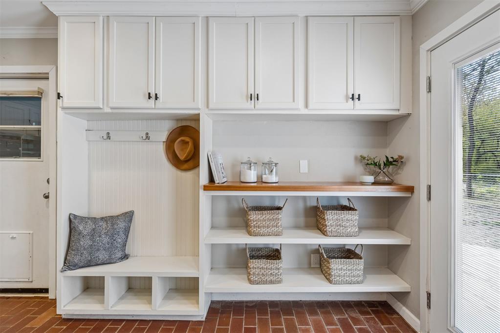 1604 Mill Creek Road