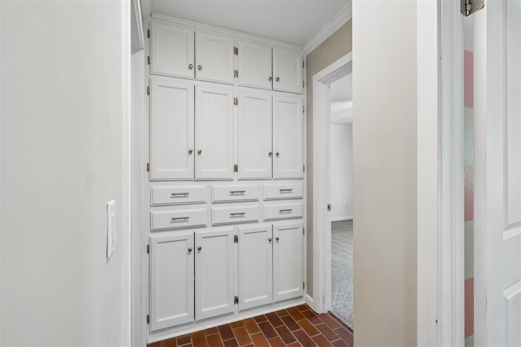 1604 Mill Creek Road