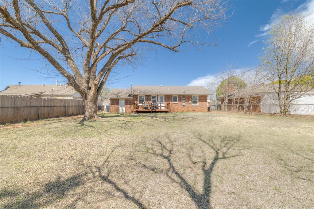 2804 Lancaster Lane
