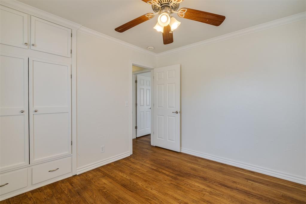 2804 Lancaster Lane