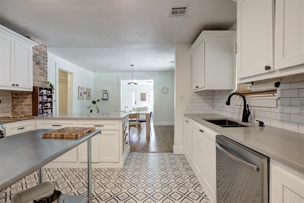2500 NW 21st Street